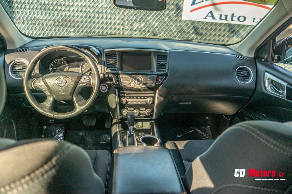 2019 Nissan Pathfinder Image 19