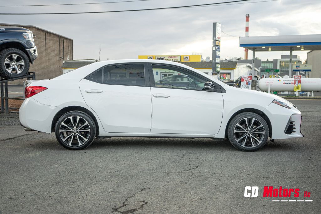 2018 Toyota Corolla Image 8
