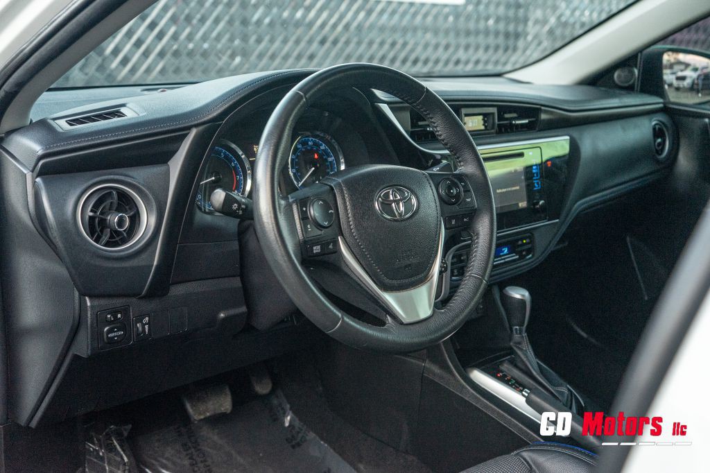 2018 Toyota Corolla Image 9