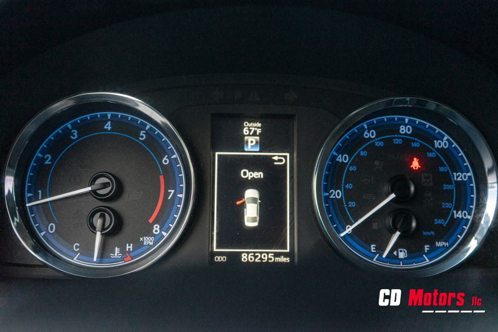 2018 Toyota Corolla Image 11