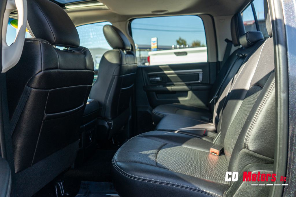 2017 RAM 1500 Image 18