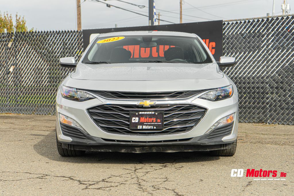 2022 Chevrolet Malibu Image 3