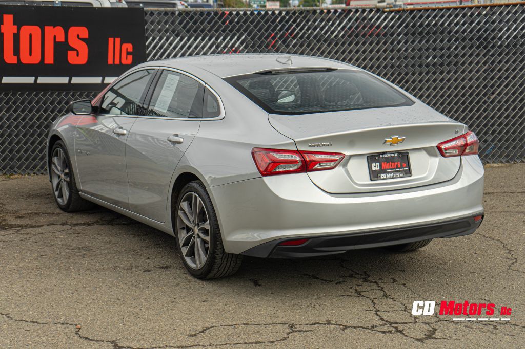 2022 Chevrolet Malibu Image 10