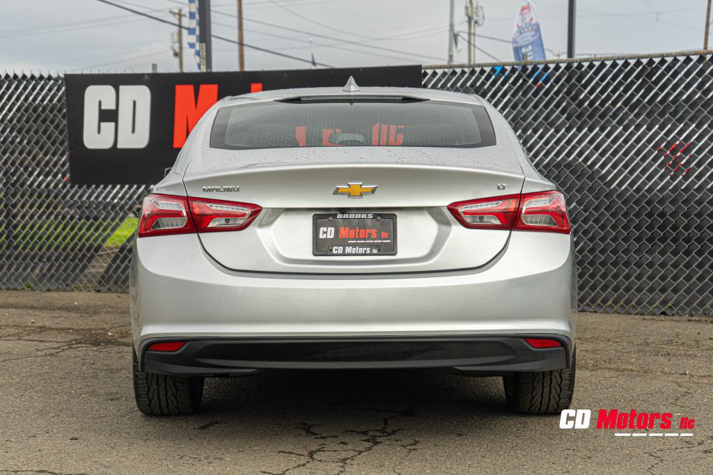 2022 Chevrolet Malibu Image 11