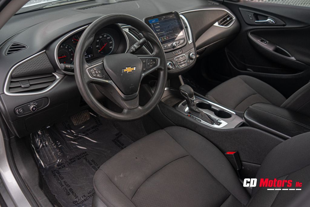 2022 Chevrolet Malibu Image 13