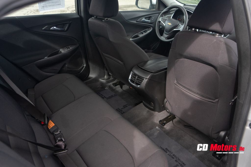 2022 Chevrolet Malibu Image 16
