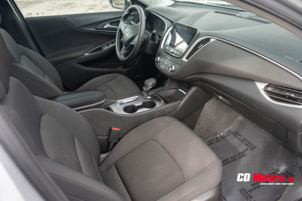 2022 Chevrolet Malibu Image 17