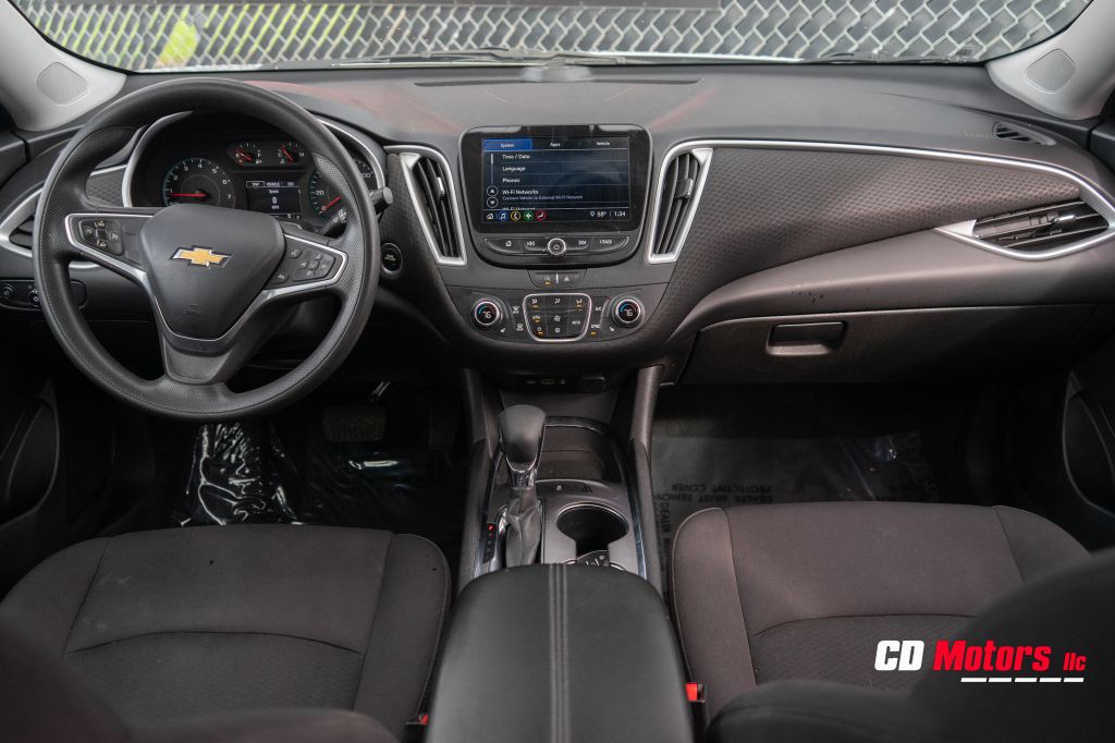 2022 Chevrolet Malibu Image 19