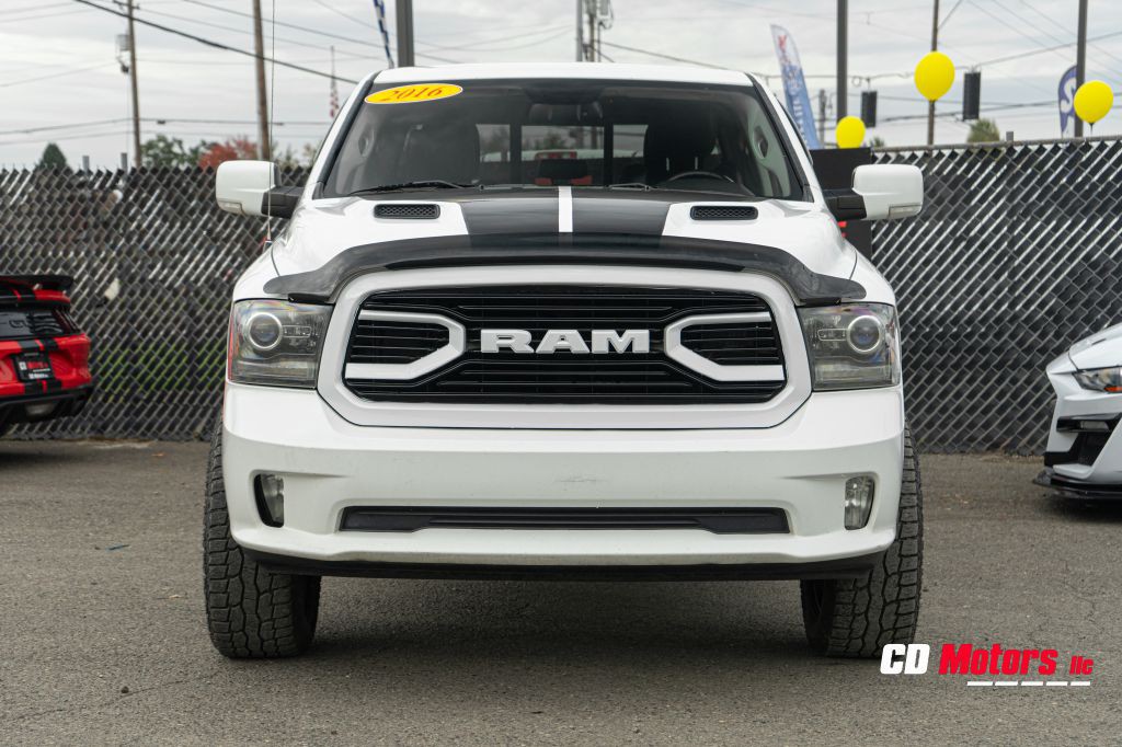 2016 RAM 1500 Image 2