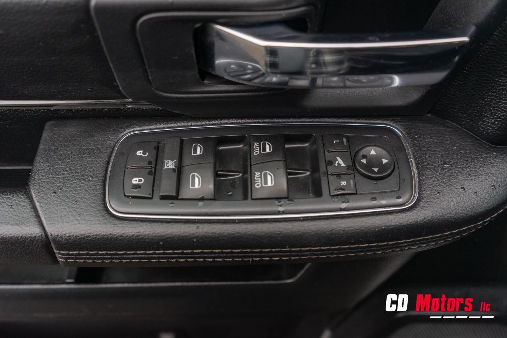 2016 RAM 1500 Image 16