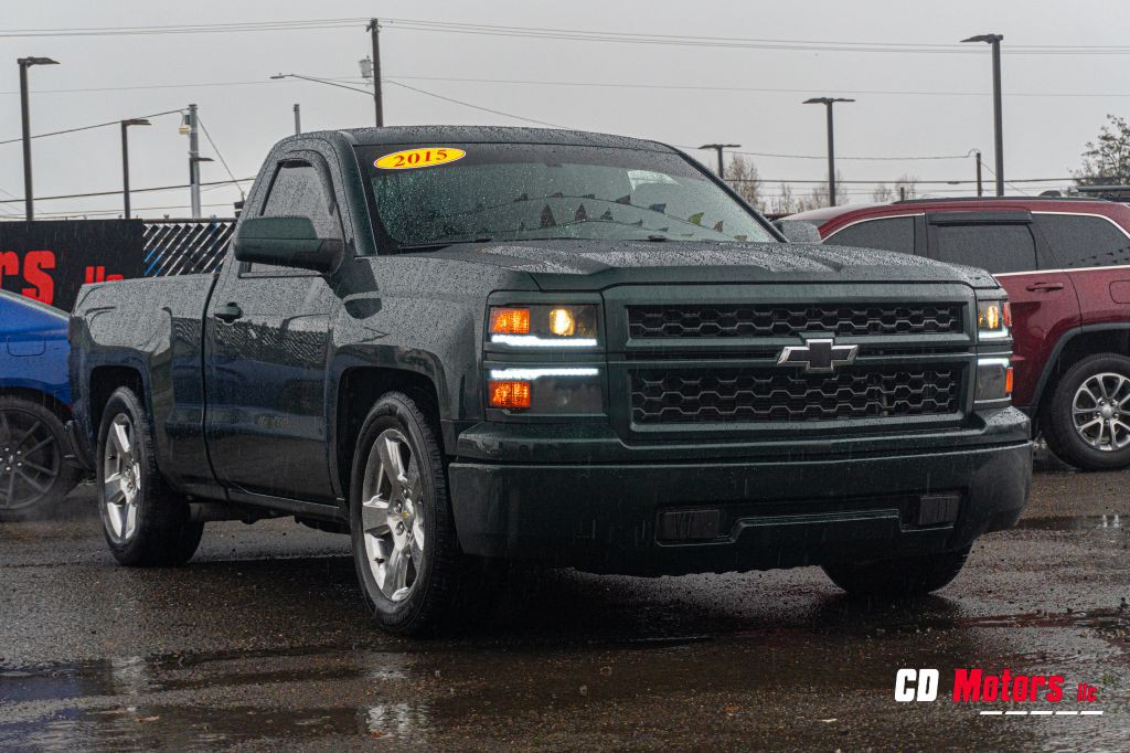 2015 Chevrolet Silverado 1500 Image 2