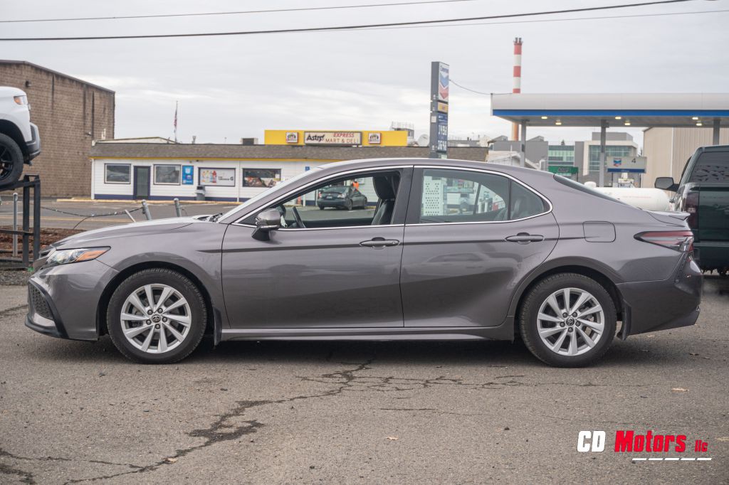 2022 Toyota Camry Image 6