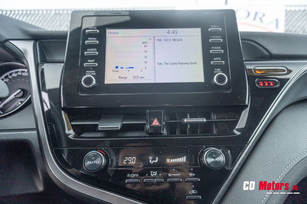 2022 Toyota Camry Image 16