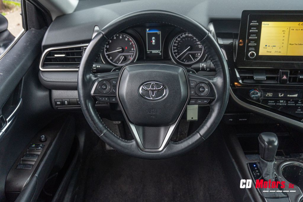 2022 Toyota Camry Image 18