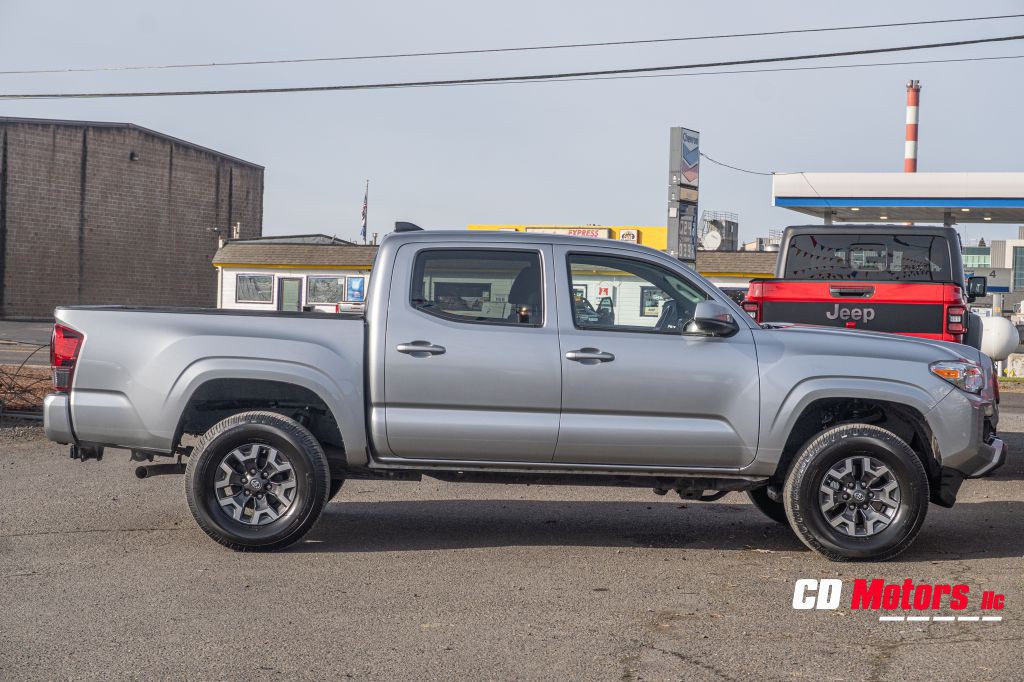2022 Toyota Tacoma Image 10