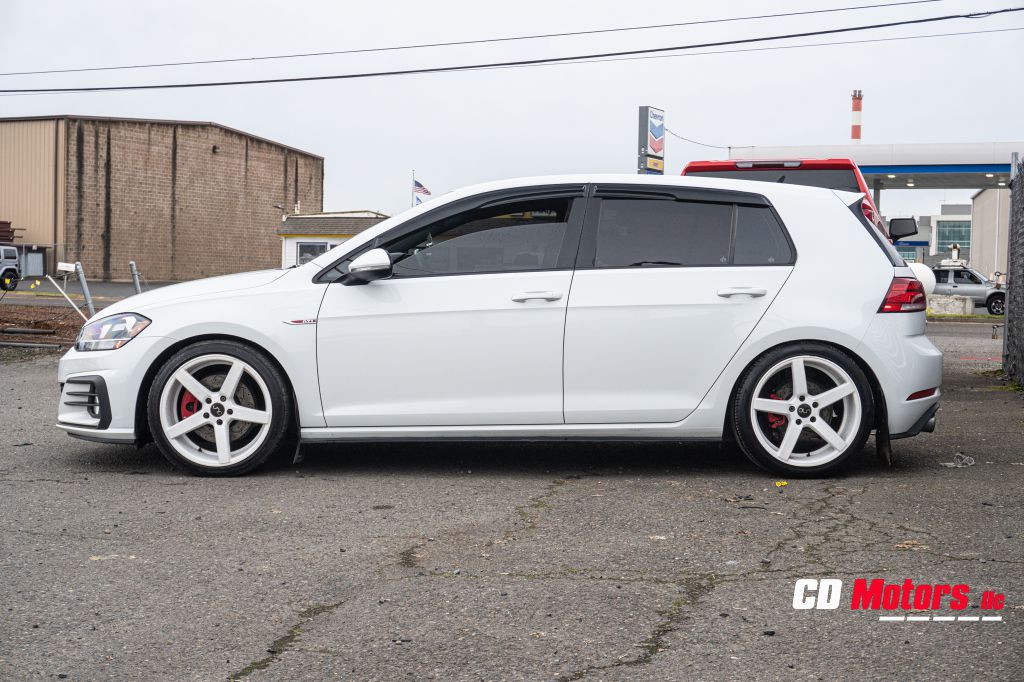 2018 Volkswagen GTI Image 6