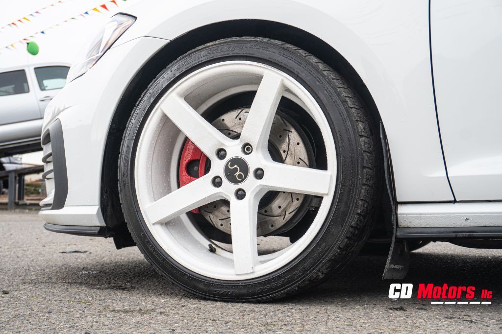 2018 Volkswagen GTI Image 7