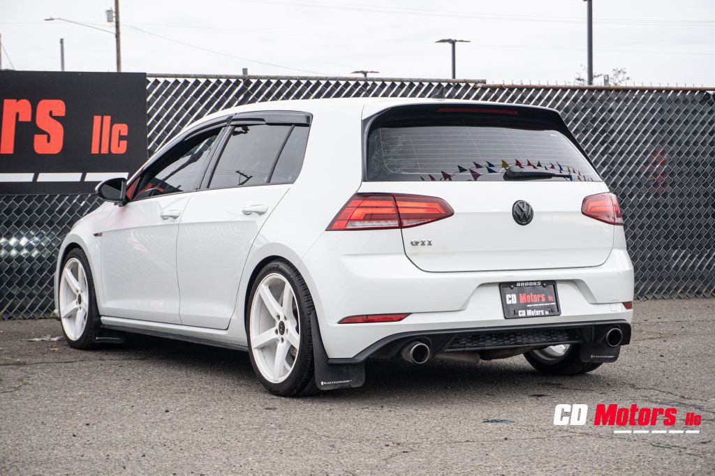 2018 Volkswagen GTI Image 8