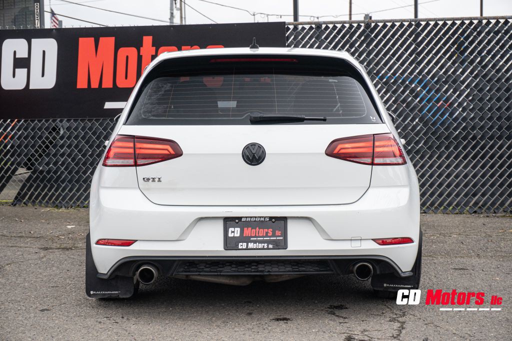 2018 Volkswagen GTI Image 10