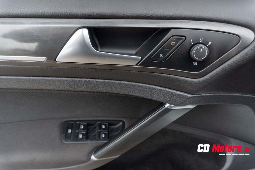 2018 Volkswagen GTI Image 15