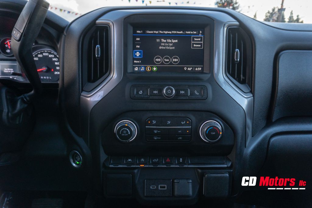 2022 Chevrolet Silverado 1500 Image 17