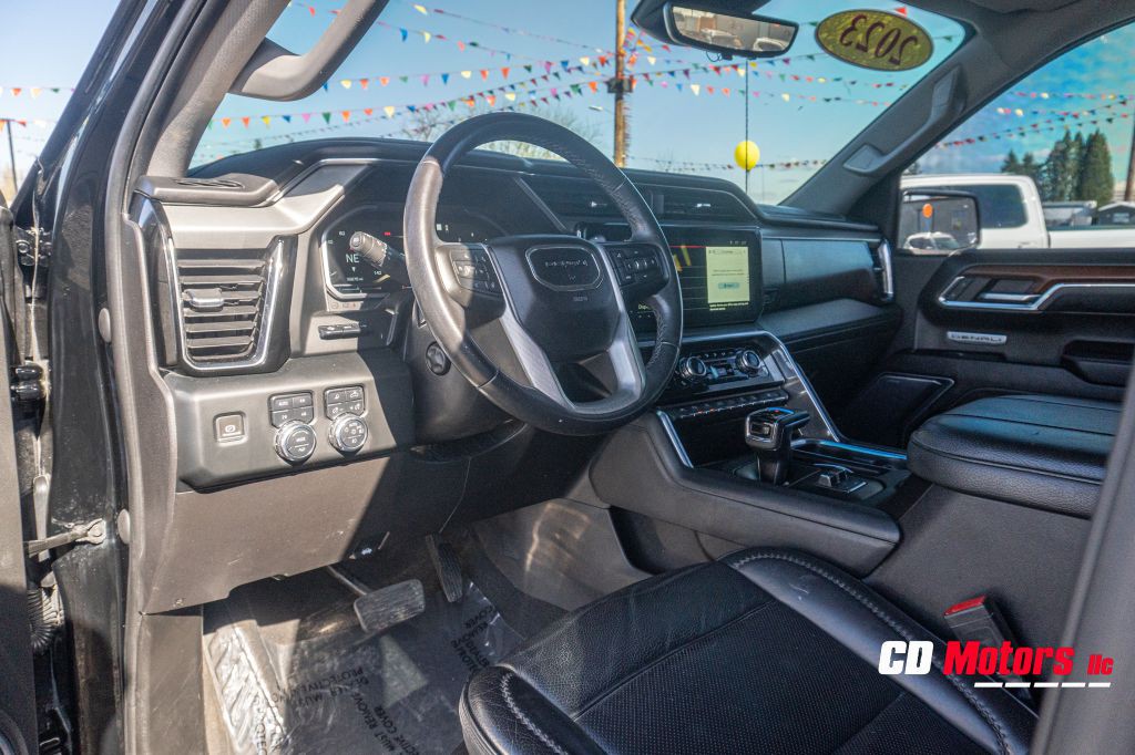 2023 GMC Sierra Image 12