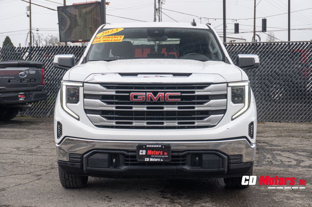 2023 GMC Sierra Image 3