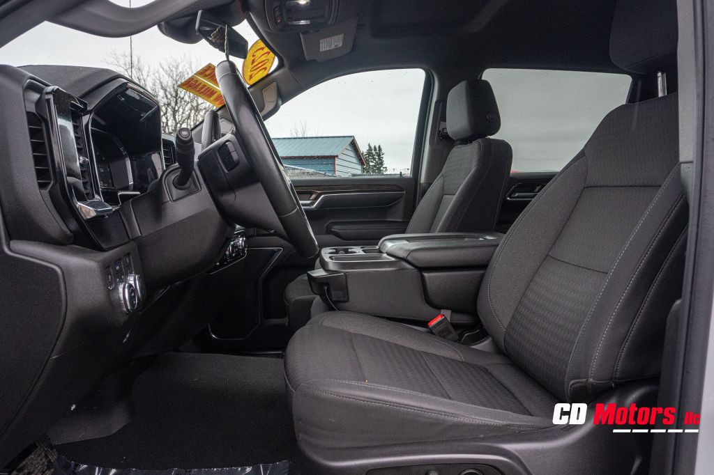 2023 GMC Sierra Image 12