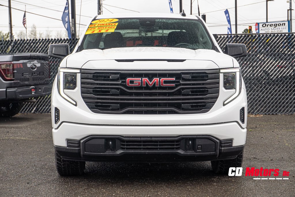 2024 GMC Sierra Image 3