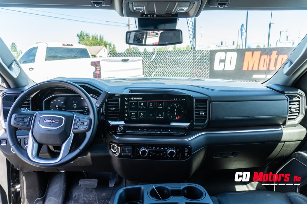 2025 GMC Sierra Image 16