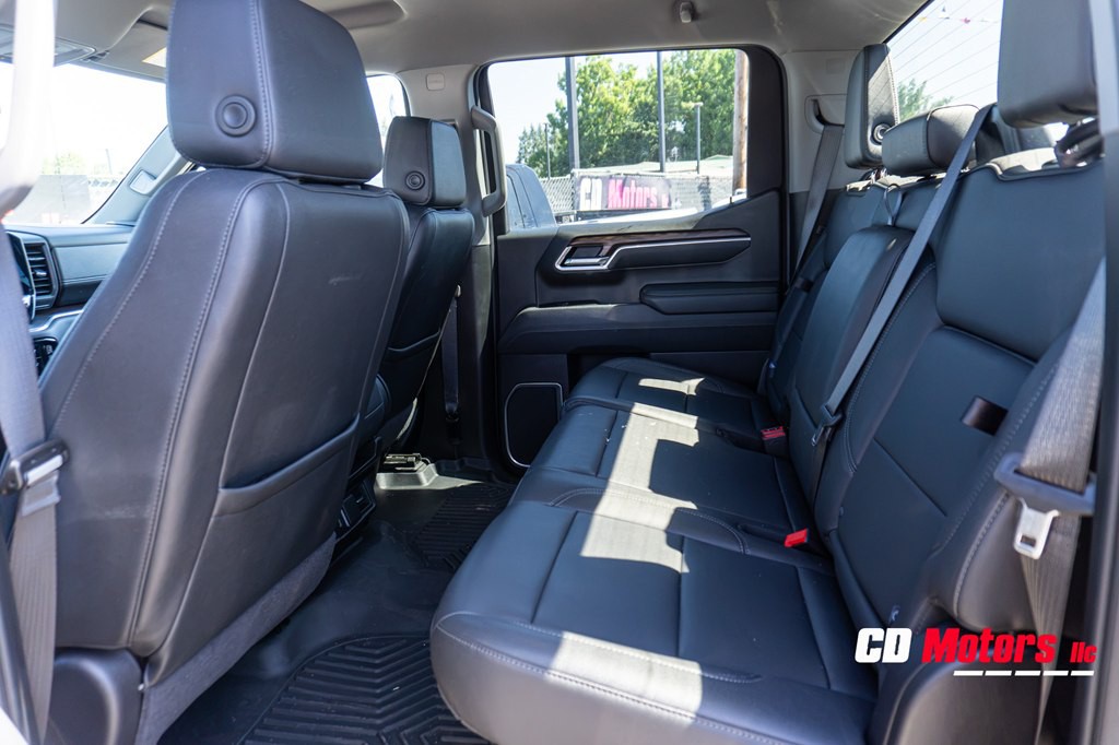 2025 GMC Sierra Image 17