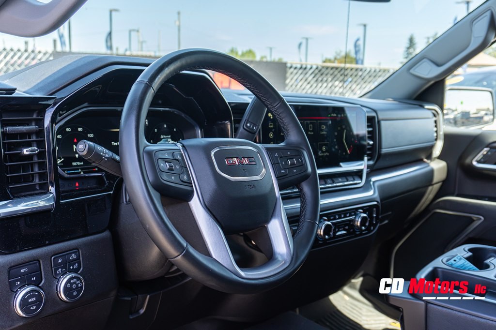 2025 GMC Sierra Image 32