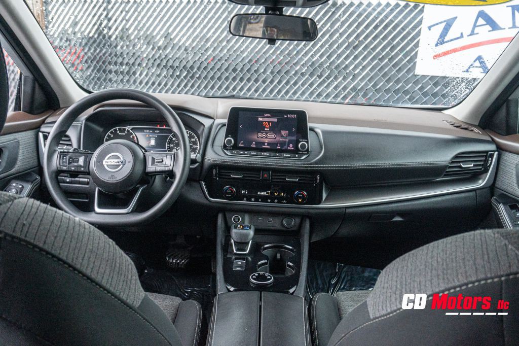 2021 Nissan Rogue Image 18