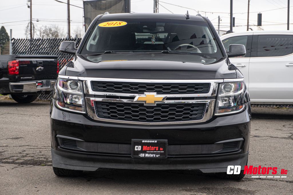 2018 Chevrolet Suburban Image 3