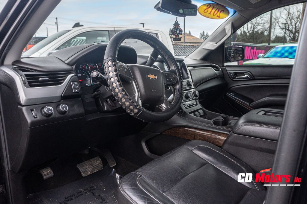 2018 Chevrolet Suburban Image 12