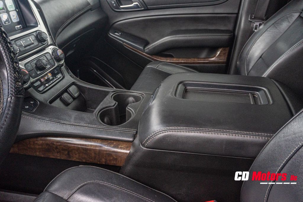 2018 Chevrolet Suburban Image 18