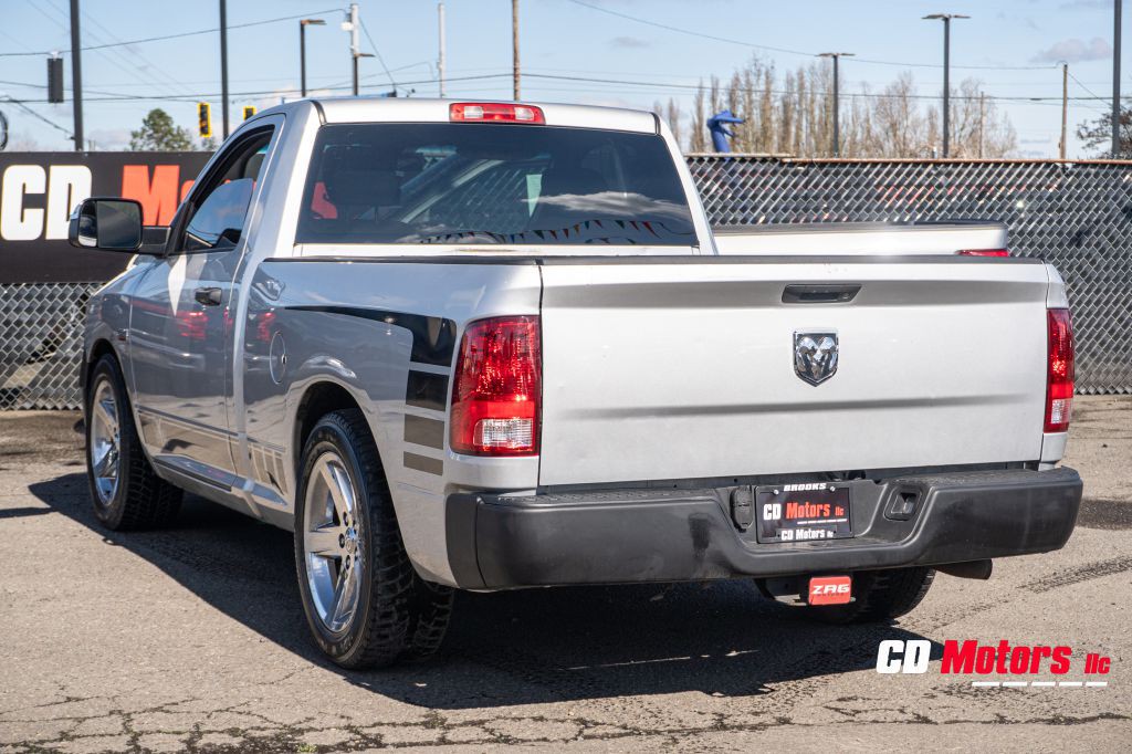 2015 RAM 1500 Image 7