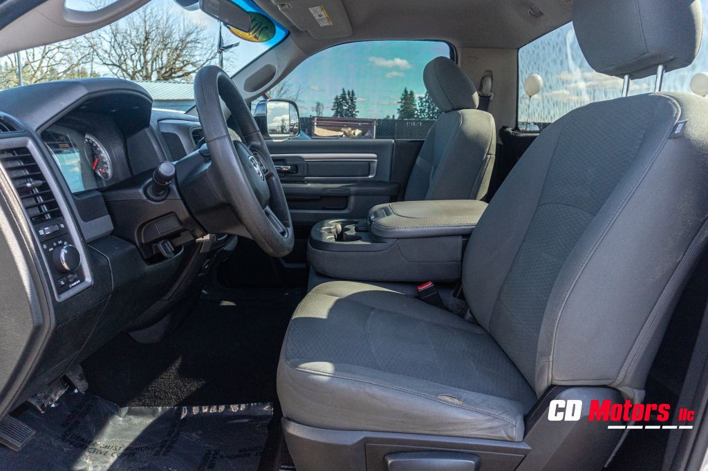 2015 RAM 1500 Image 12