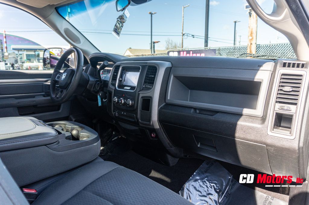 2015 RAM 1500 Image 16