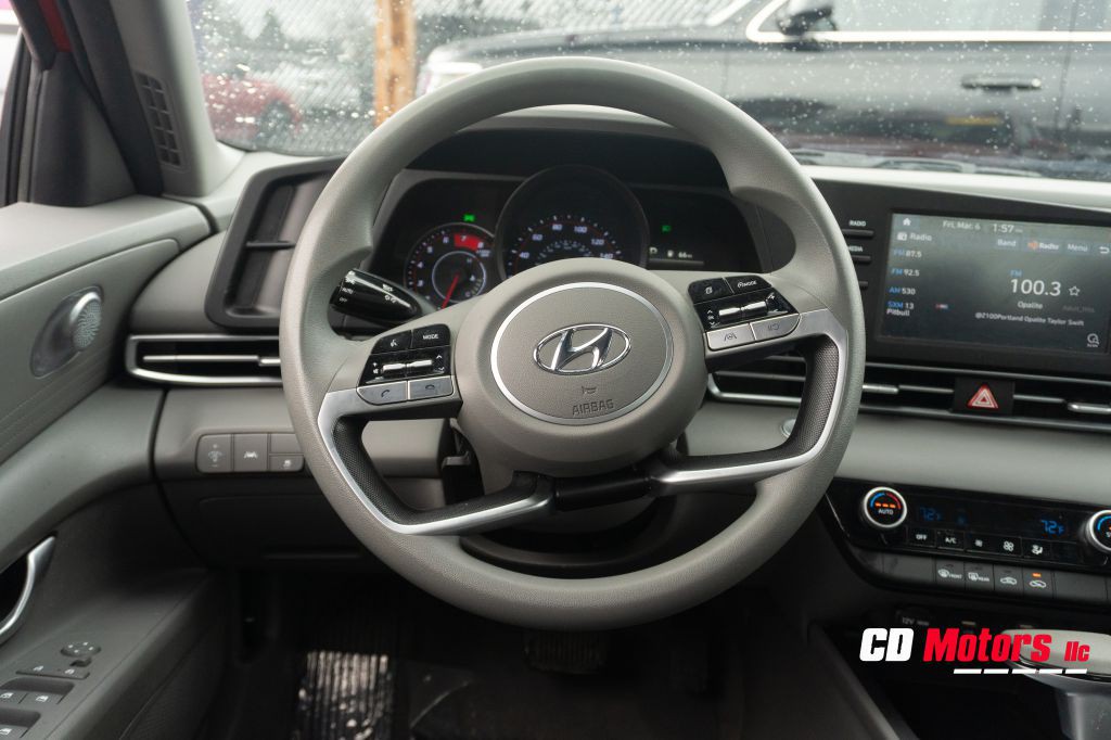2023 Hyundai Elantra Image 20
