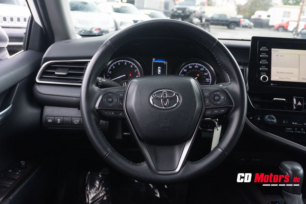 2024 Toyota Camry Image 19