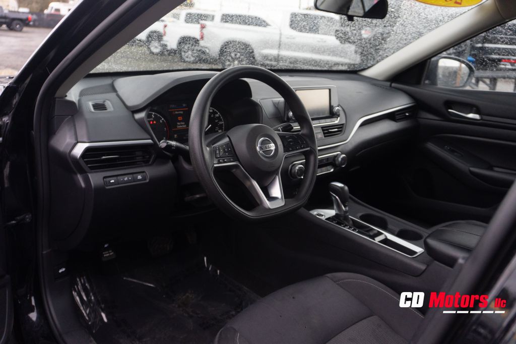 2022 Nissan Altima Image 11
