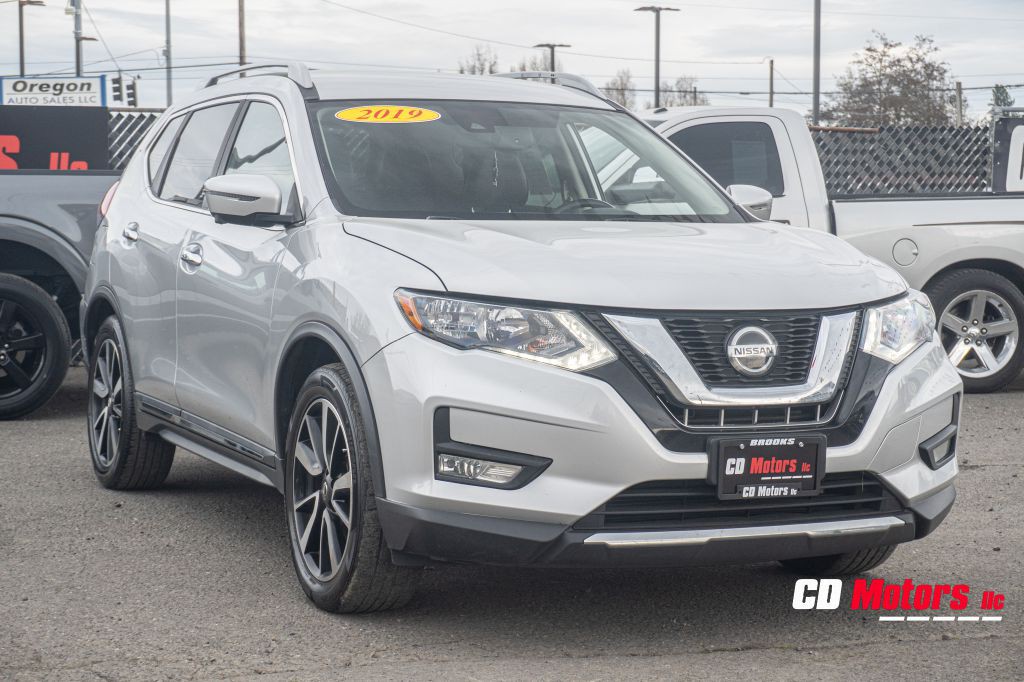 2019 Nissan Rogue Image 2