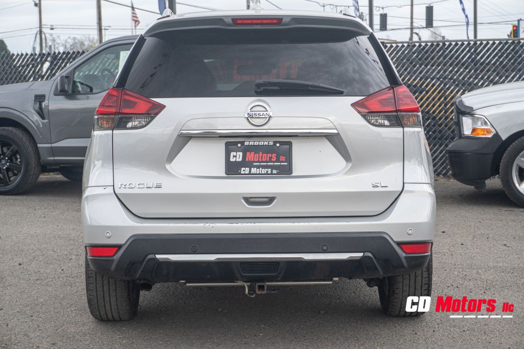 2019 Nissan Rogue Image 8
