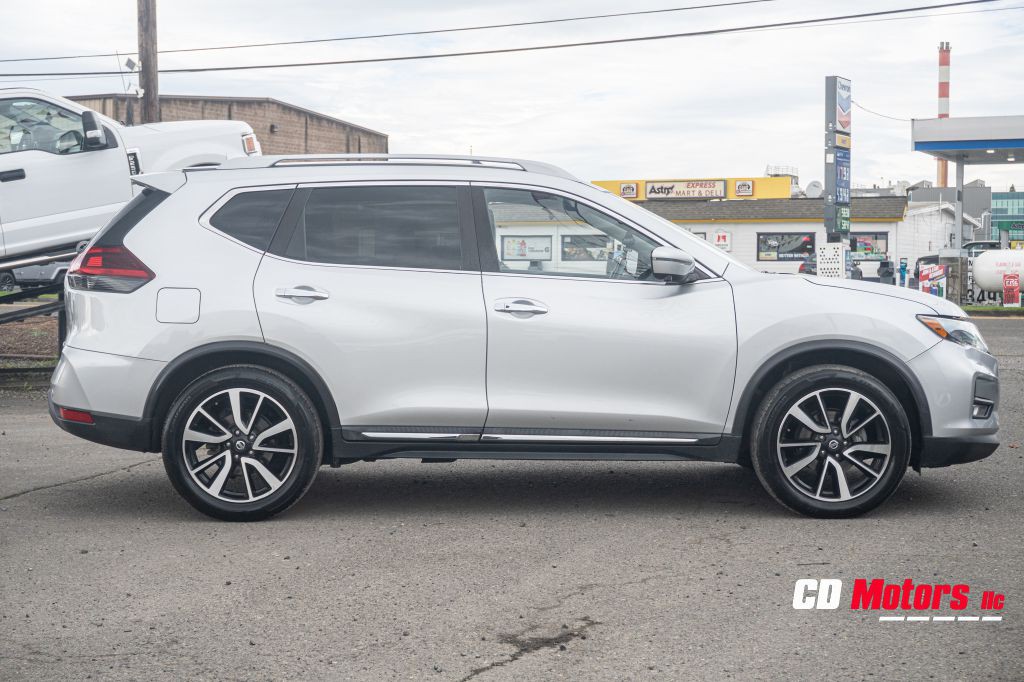 2019 Nissan Rogue Image 10