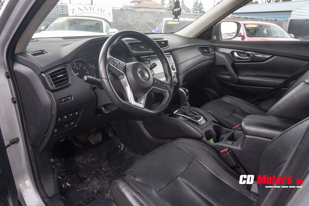 2019 Nissan Rogue Image 11