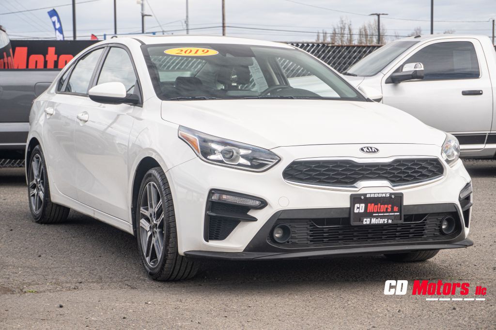 2019 Kia Forte Image 2