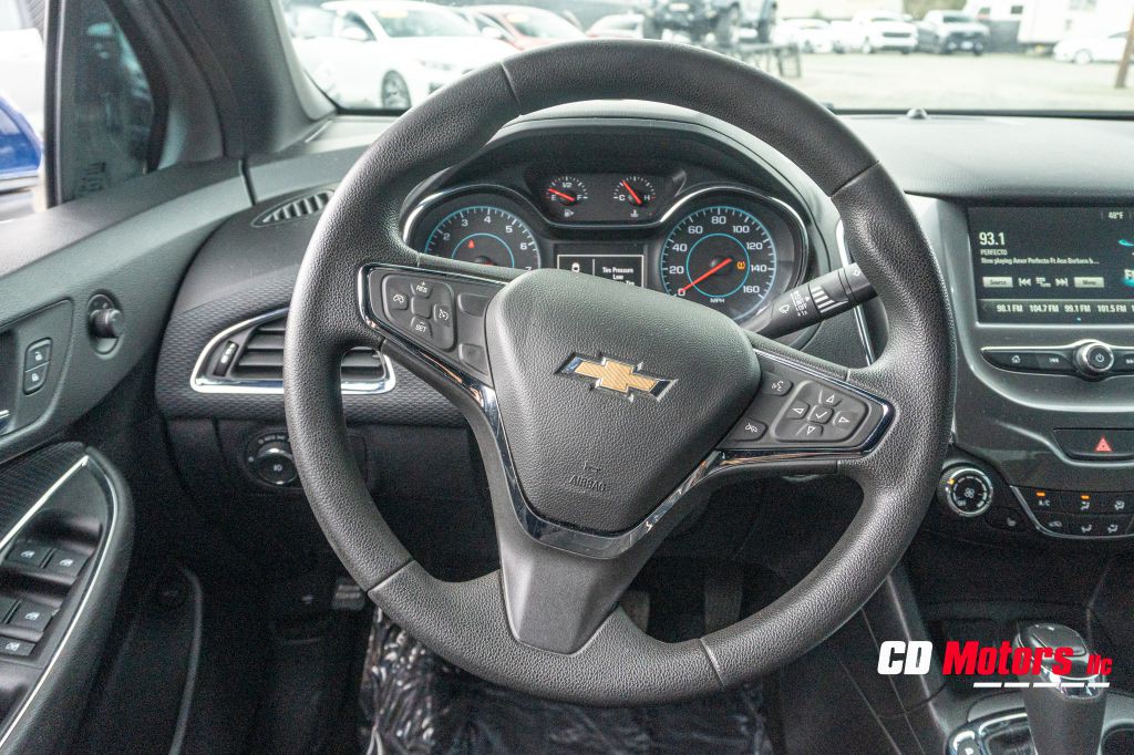 2017 Chevrolet Cruze Image 17