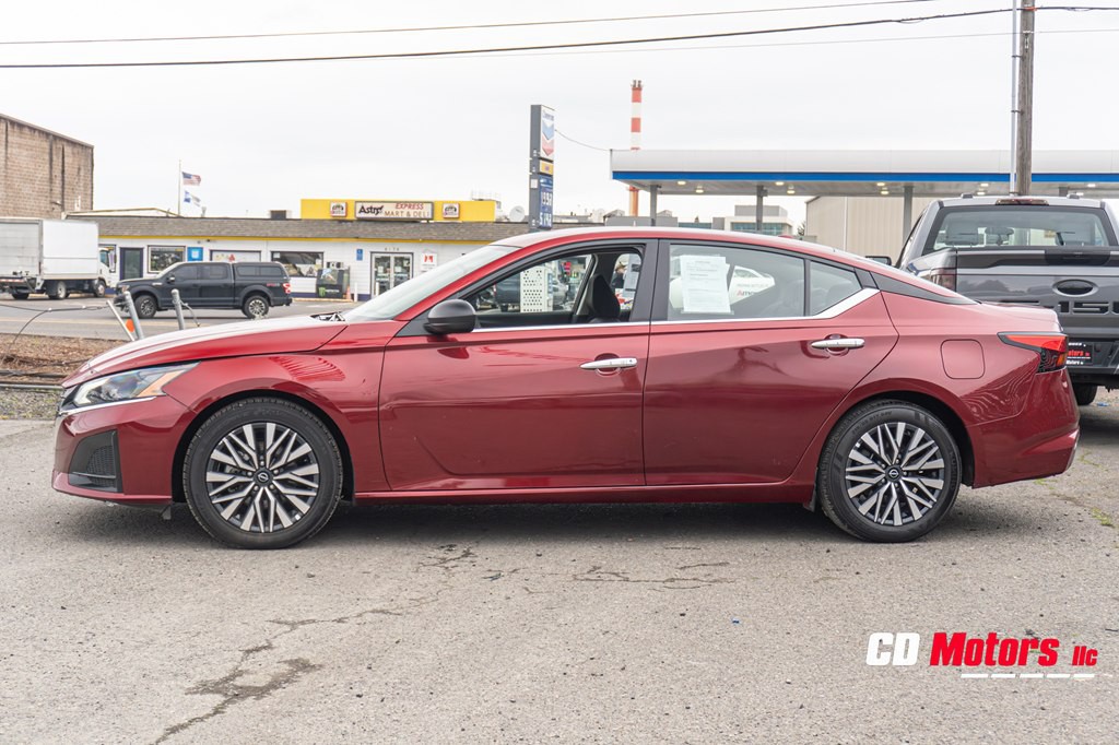 2024 Nissan Altima Image 6
