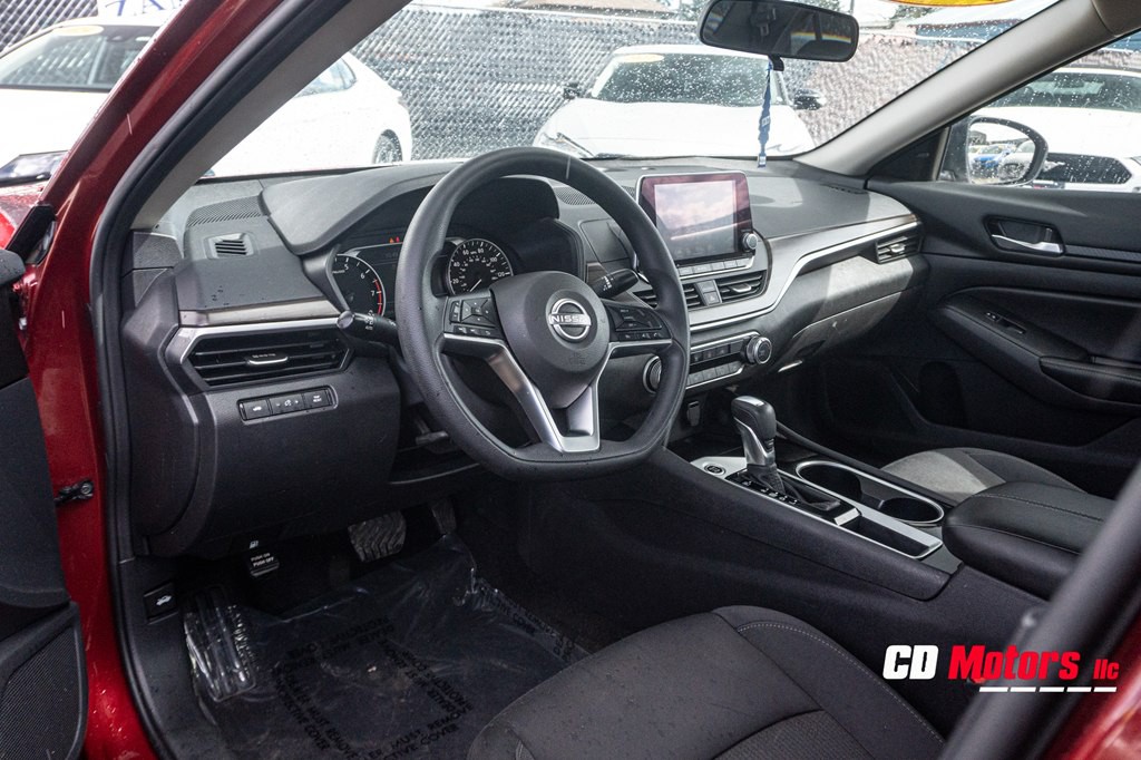 2024 Nissan Altima Image 11